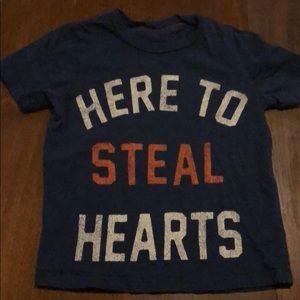 Peek kids Valentine t-shirt “here to steal hearts”